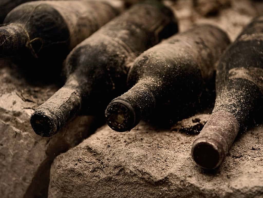 Tauchgang Fur 100 Jahre Alte Weinflaschen