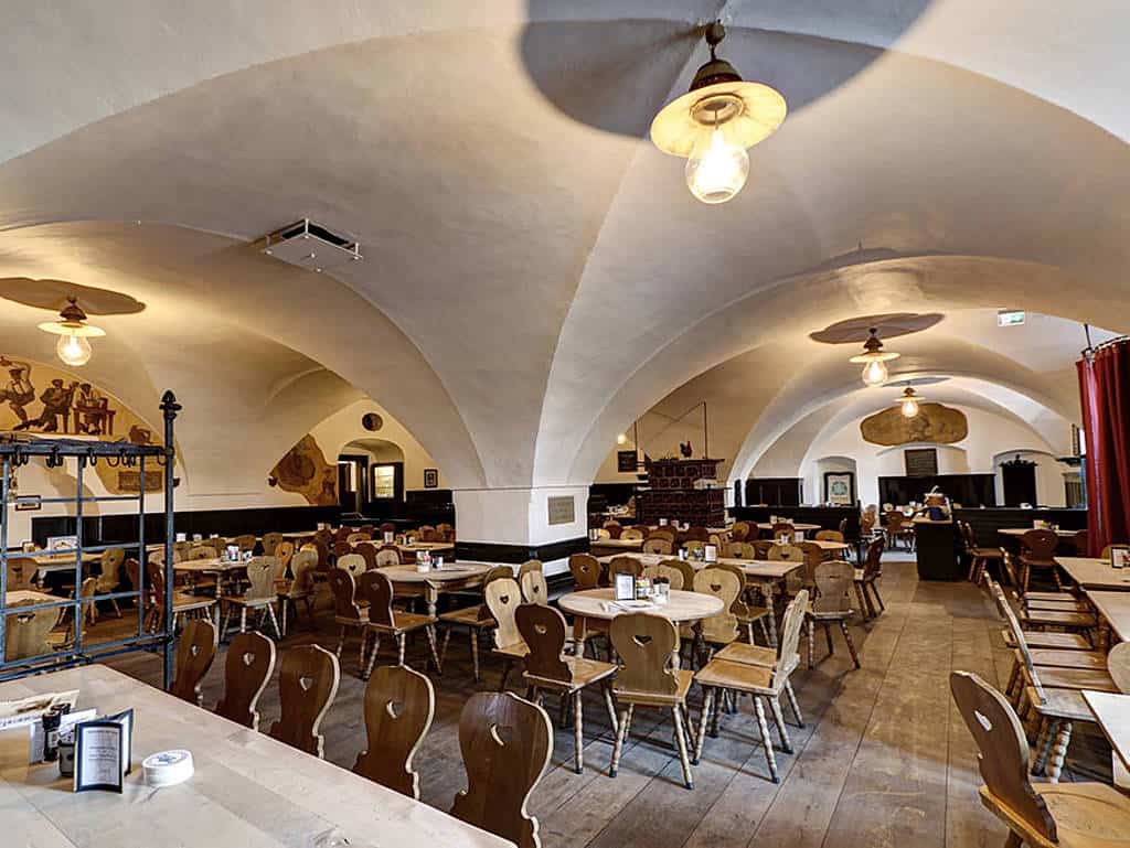 csm_Braeustueberl-Header1_7c4048673c