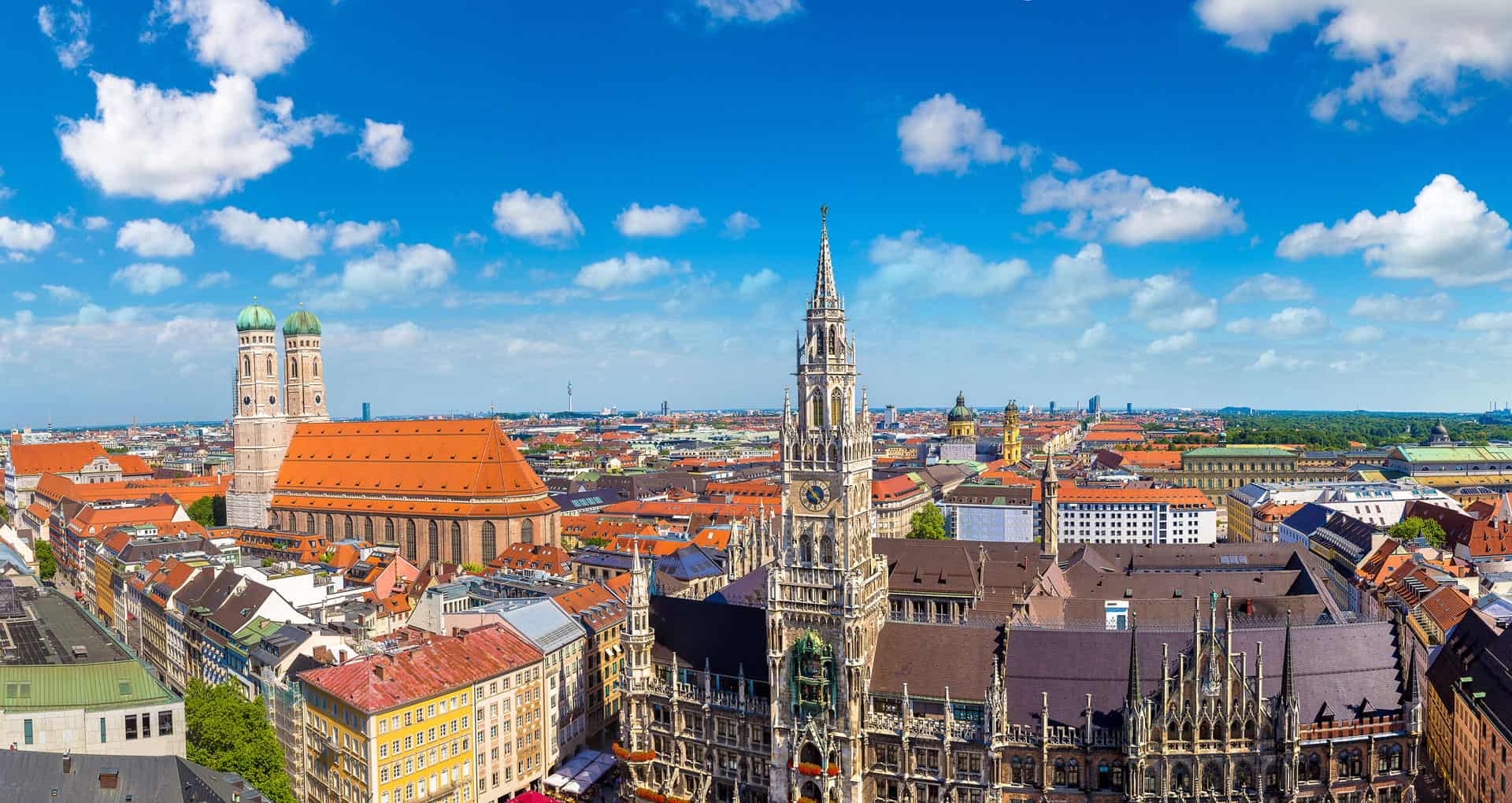 muenchen-marienplatz-frauenkirche