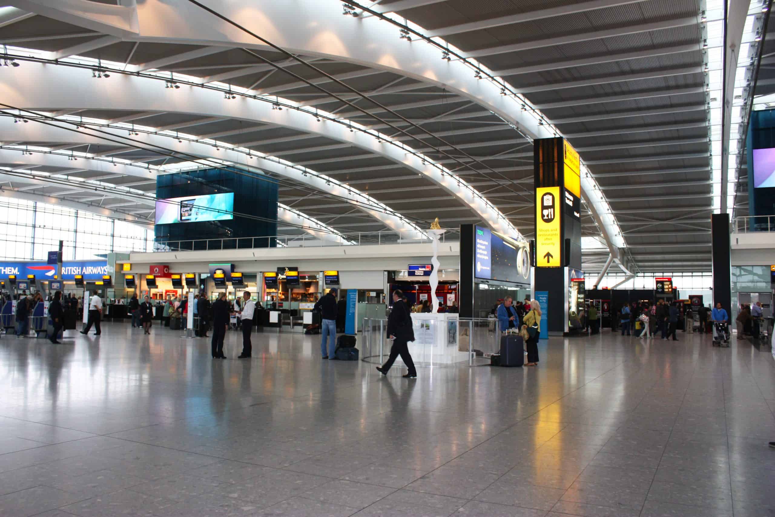 shutterstock_london-flughafen-scaled