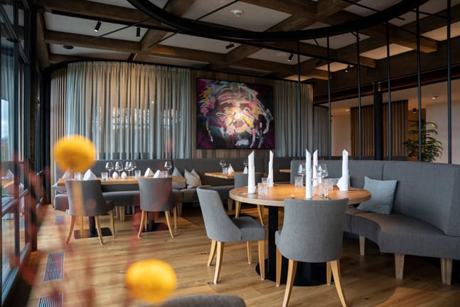 Wolfgang-Hummer-ZeitRAUM-KV