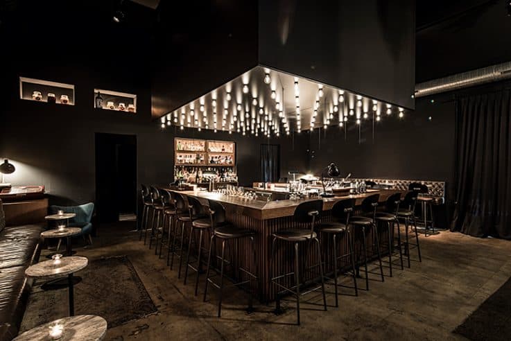 RB22-542_K_49250_WEB-737x492-1