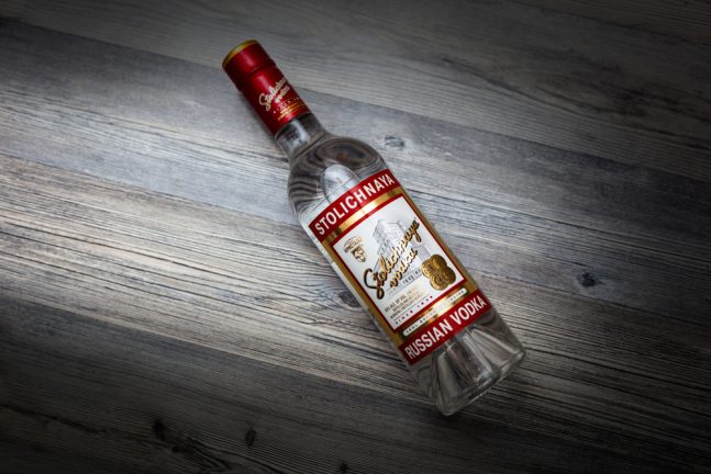 shutterstock_1094862110_stoli-wodka-e1646664550914