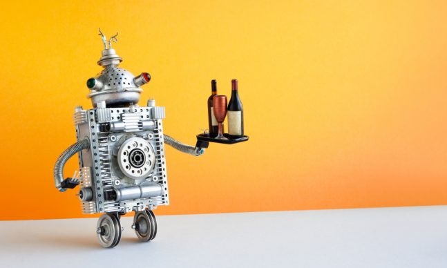 shutterstock_1260478315_wein-roboter-e1651569744459