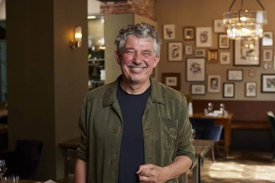 01-220905-Metro-13A0662-Lores