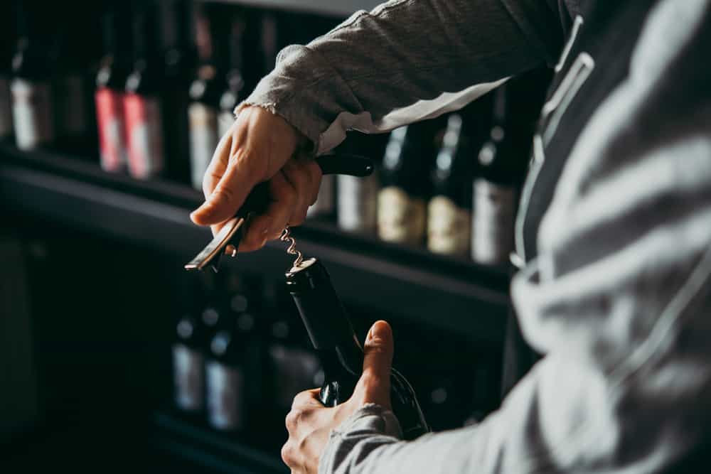shutterstock_1066541267_wine-bottle