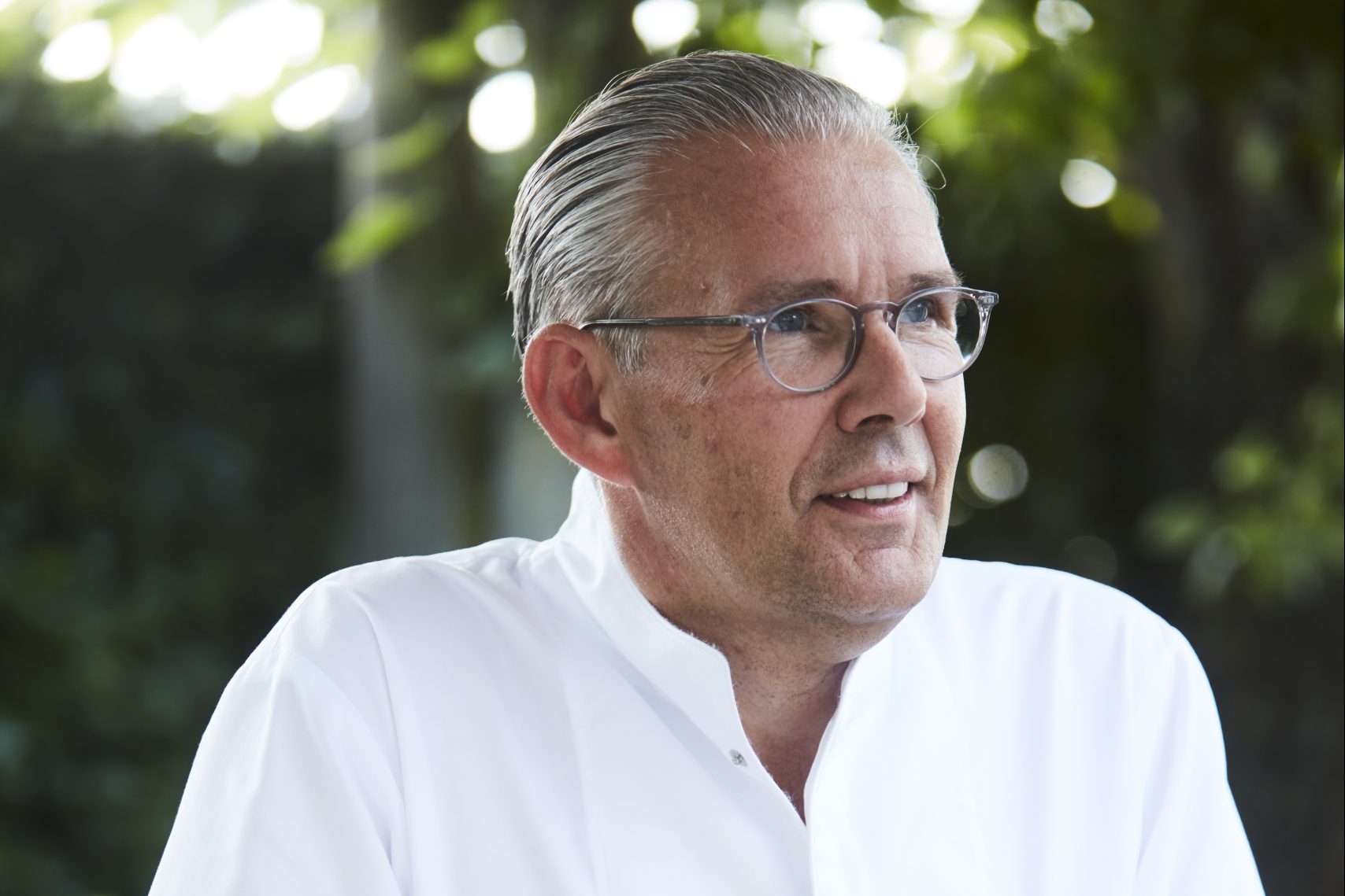 Hofvancleve_portrait_chef-scaled-e1677508975644