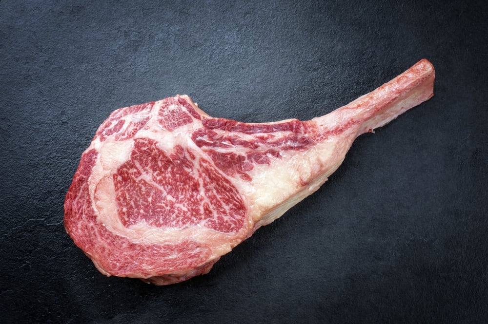 shutterstock_738252400_tomahawk-steak