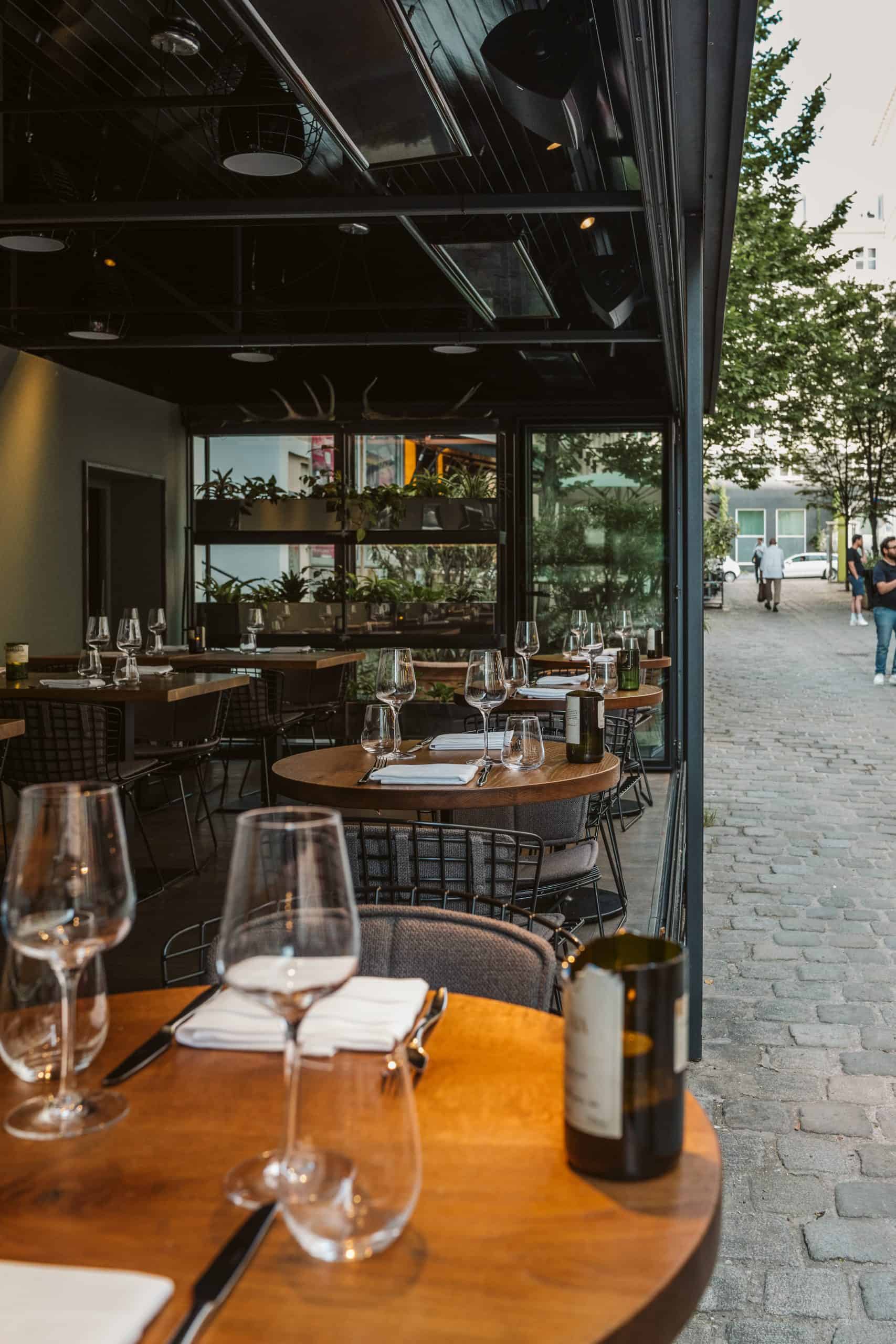 6_SommerBistro_c_Collina-scaled