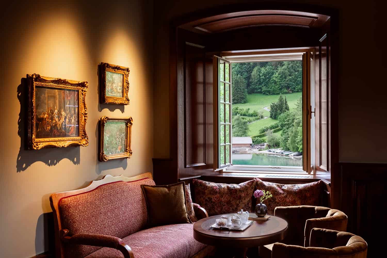 Rosewod-Schloss-Fuschl-See-gruener-salon-c-Jonathan-Maloney-1500