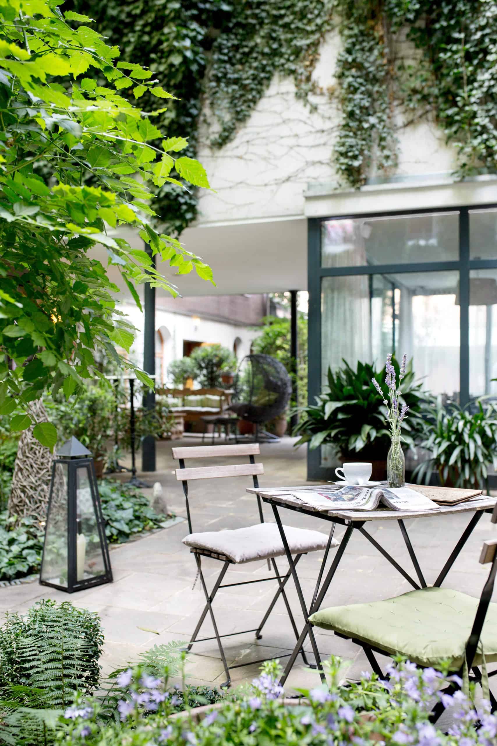 garten-zeitung-kaffee-scaled