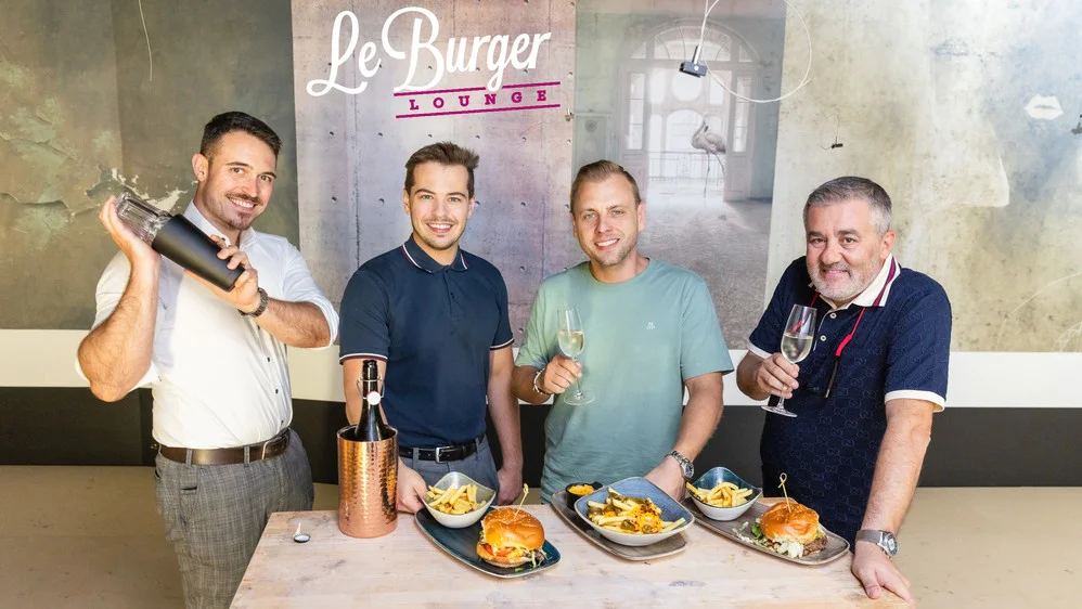 Le Burger erweitert seinen Standort in der SCS um die Le Burger Lounge | (Foto: © ROBIN CONSULT/Monika Fellner)