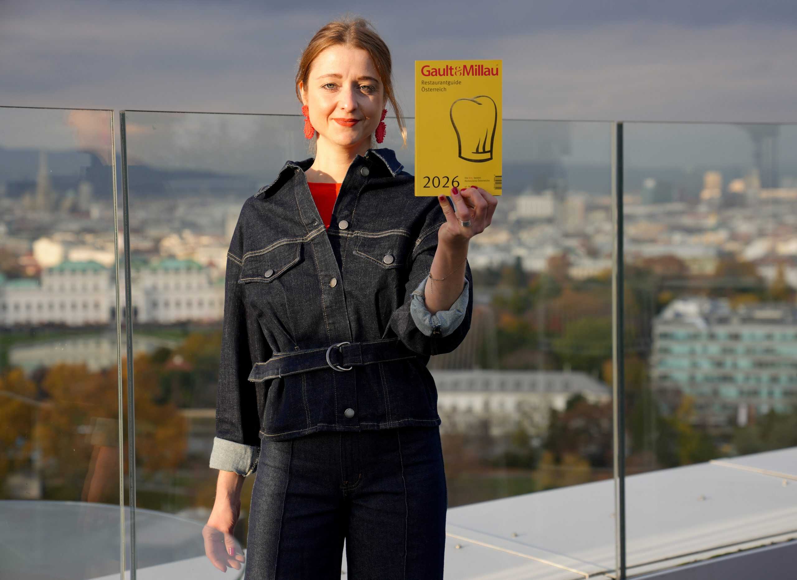 5aeca41b-0201-443e-bf74-f92737263a89-scaled